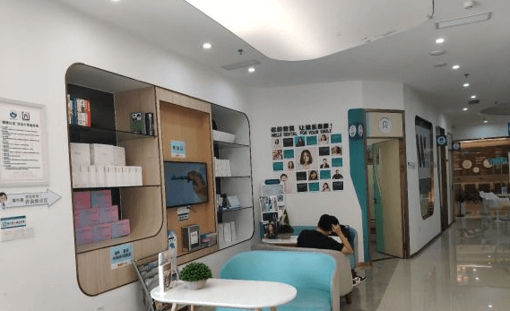 泉州维乐口腔候诊大厅