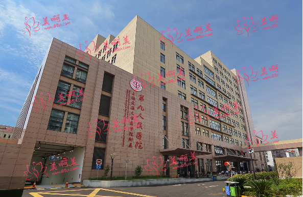 上海九院朱惠敏医生在职还是退休了？做双眼皮技术杠杠滴！