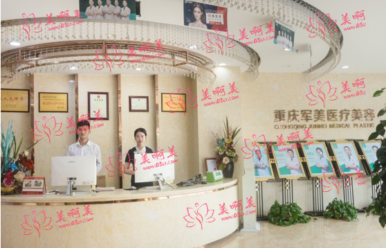 重庆脂肪丰胸医院名单推荐：军美、美仑美奂、铜雀台、美莱、时光实力很强的！