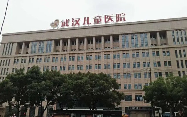 武汉地区看牙收费贵不贵？价格合理！还有口腔医院推荐！