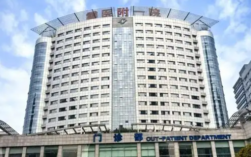 重庆做膨体隆鼻靠谱的医院有哪些?下面五家医院排名靠前! 重庆做膨体隆鼻靠谱的医院有哪些?下面五家医院排名靠前!