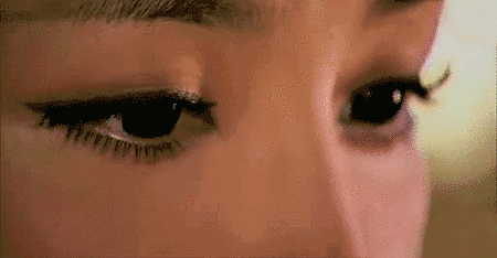 双眼皮手术哪个年龄段做比较适合