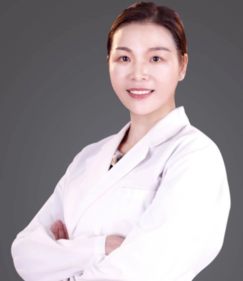 彩光嫩肤祛斑多少钱 广州时光激光美容专家简介 缔造素颜女神