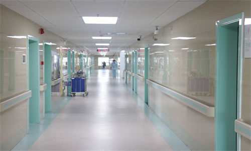 上海九院脂肪填充面部整形专家,上海九院脂肪填充修复靠谱吗